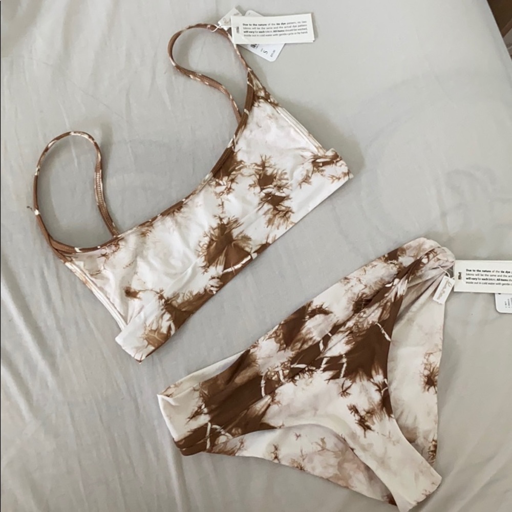 Frankies bikinis Gio top and bottom